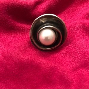 Silpada Lily Pearl Ring